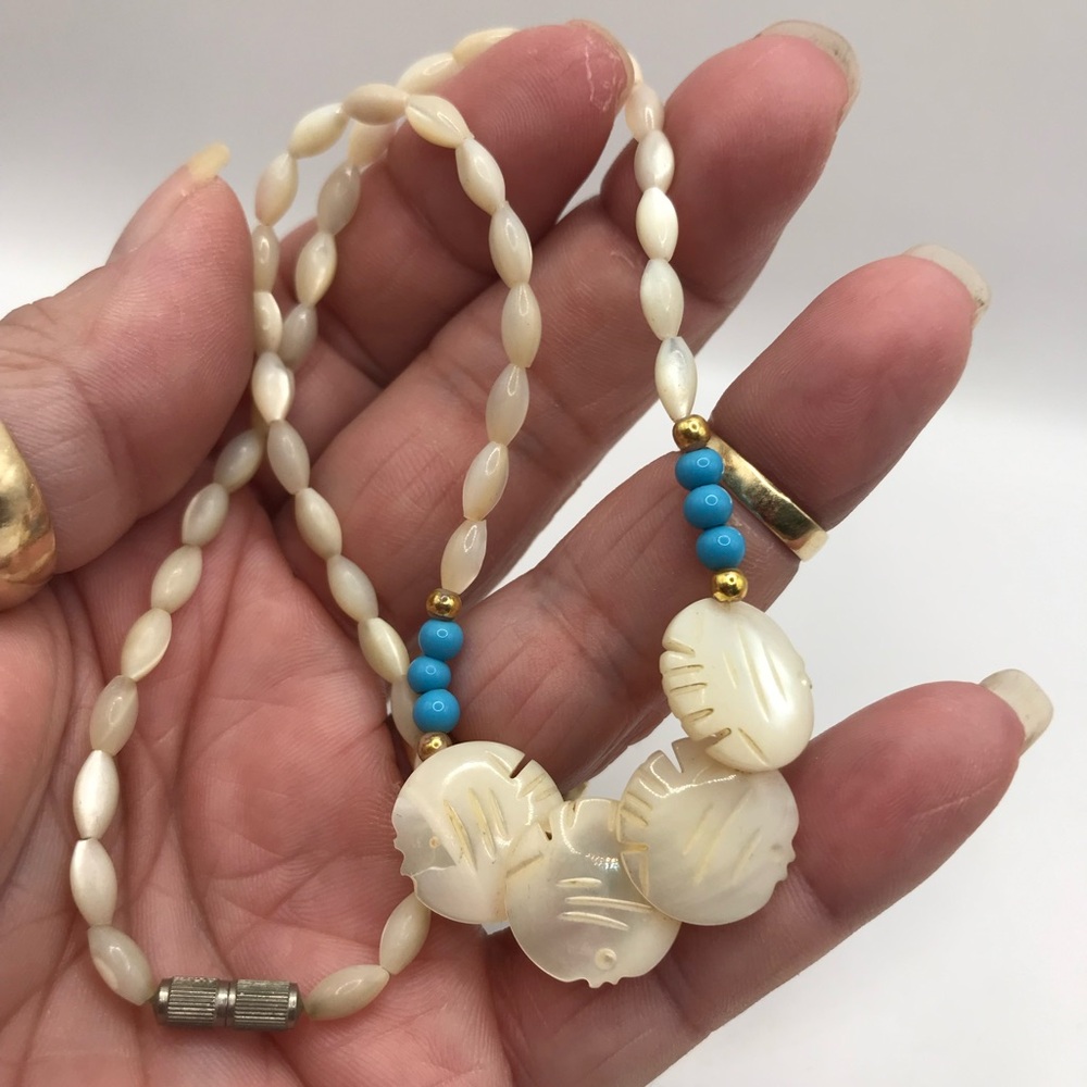 2 Carved MOP Necklaces - Picture 5 of 10